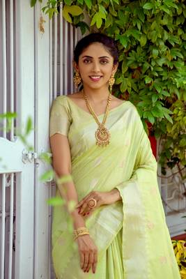 Orange woven tissue saree with blouse 2