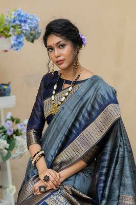 Grey woven tussar silk saree with blouse 3