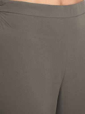 Grey Solid Poly Crepe Kurta with Pant and Dupatta 4