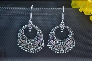 Feminine Designer Ethnic Silver jhumkas Earrings 4