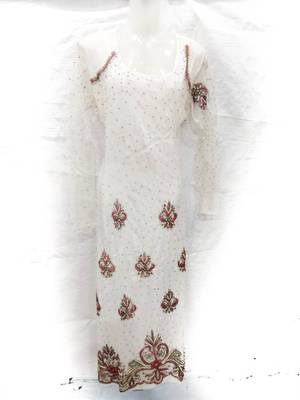 Off-white embroidered georgette fustan 1