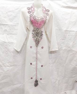 Off-white embroidered georgette fustan 1