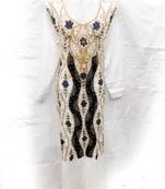 Off-white embroidered georgette fustan