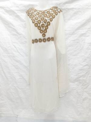 Off-white embroidered georgette fustan 1