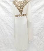 Off-white embroidered georgette fustan