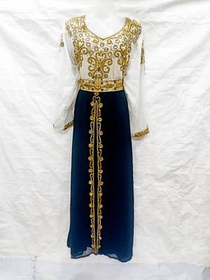 Off-white embroidered georgette fustan 1