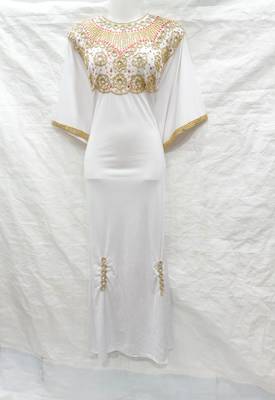 Off-white embroidered georgette fustan 1