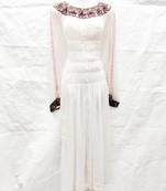 Off-white embroidered georgette fustan