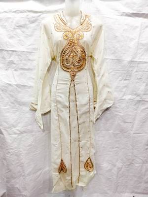 Off-white embroidered georgette fustan 1