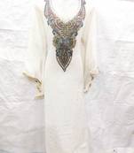 Off-white embroidered georgette fustan