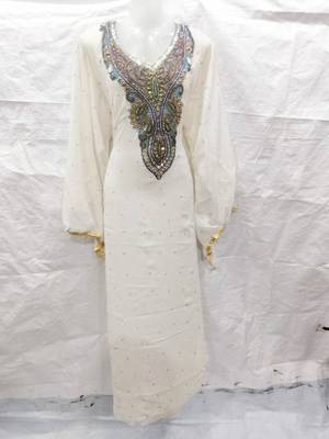 Off-white embroidered georgette fustan 1