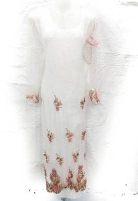 Off-white embroidered georgette fustan 1