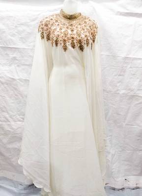 Off-white embroidered georgette fustan 1