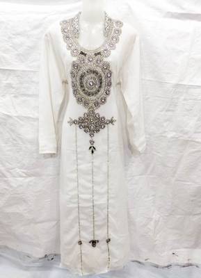 Off-white embroidered georgette fustan 1