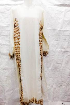 Off-white embroidered georgette fustan 1