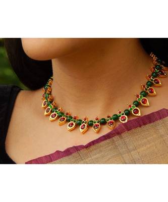Green necklace-sets 3