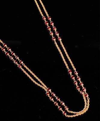 Red necklaces 6