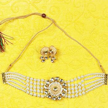 Adorable Gold Plated Pearl Choker Stones Kundan Choker Necklace & Earring Set For Women 3