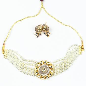 Adorable Gold Plated Pearl Choker Stones Kundan Choker Necklace & Earring Set For Women 1
