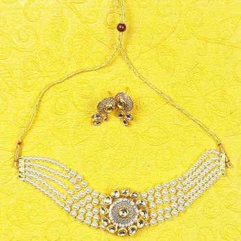 Adorable Gold Plated Pearl Choker Stones Kundan Choker Necklace & Earring Set For Women 2