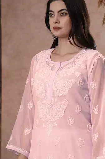 Hand Embroidered Baby Pink Georgette Lucknow Chikan Women Kurta With Slip