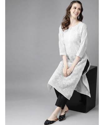 Hand Embroidered White Cotton Lucknowi Chikan Women Kurta 3