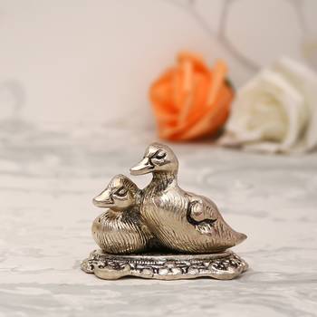 eCraftIndia Set Of 2 Loving Metal Swans 1