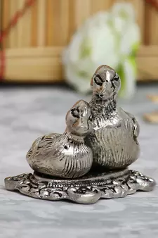 eCraftIndia Set Of 2 Loving Metal Swans