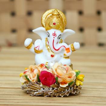 eCraftIndia Lord Ganesha Idol on DECORative Handcrafted Plate for Home and Car 1