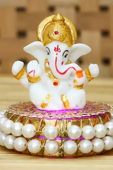 eCraftIndia Lord Ganesha Idol on DECORative Handcrafted Plate for Home and Car