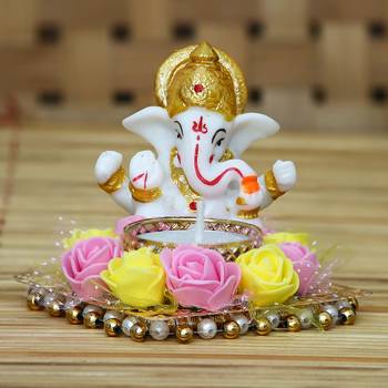 Multicolor Ganesha Statue With Tealight Holder 1