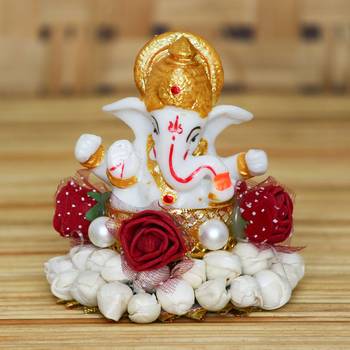 eCraftIndia Lord Ganesha Idol on DECORative Handcrafted Plate for Home and Car 1