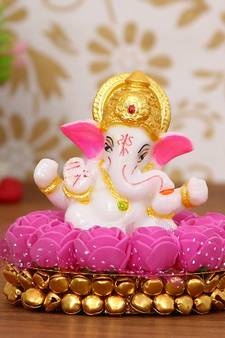 eCraftIndia Lord Ganesha Idol on DECORative Handcrafted Plate with Pink Flowers