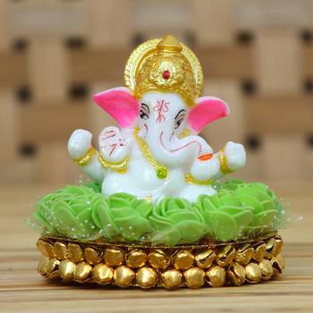 eCraftIndia Lord Ganesha Idol on DECORative Handcrafted Plate with Green Flowers 2