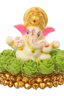 eCraftIndia Lord Ganesha Idol on DECORative Handcrafted Plate with Green Flowers
