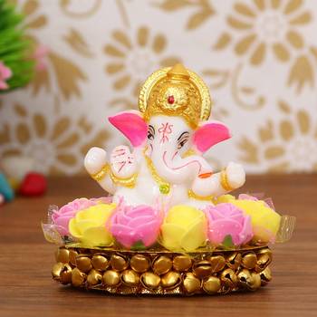 eCraftIndia Lord Ganesha Idol on DECORative Handcrafted Plate with Pink and Yellow Flowers 1