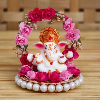eCraftIndia Lord Ganesha Idol on DECORative Handcrafted Plate with Throne of Pink and Red Flowers 1