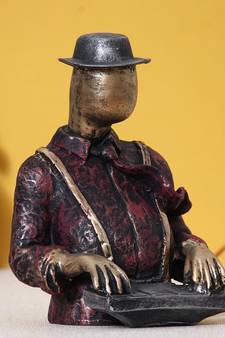 eCraftIndia Man with Hat playing Piano DECORative Statue