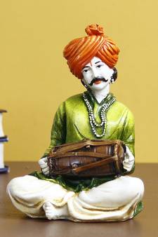 eCraftIndia 7 5 Inch Rajasthani Men Musician Playing Dholak Handcrafted DECORative Polyresin Showpiece