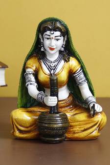 eCraftIndia 7 Inch Rajasthani Lady Grinding Chilli Handcrafted DECORative Polyresin Showpiece