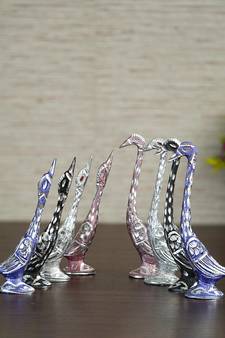 eCraftIndia Set of Four 7 Inch Kissing Swan Couple Handcrafted DECORative Figurine