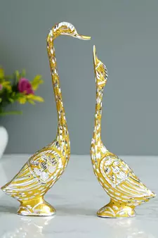 eCraftIndia 10 5 Inch Golden Kissing Swan Couple Handcrafted DECORative Figurine