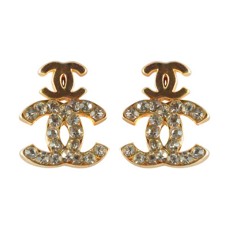 Chanel Stud Earring Women Gold for everyday wear