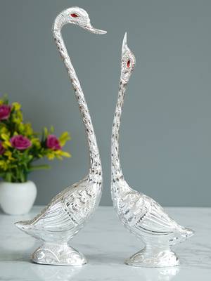 eCraftIndia 14 Inch Silver Kissing Swan Couple Handcrafted DECORative Figurine 2