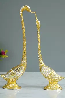 eCraftIndia 16 5 Inch Golden Kissing Swan Couple Handcrafted DECORative Figurine