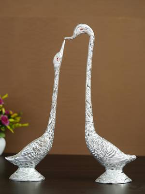 eCraftIndia 16 5 Inch Silver Kissing Swan Couple Handcrafted DECORative Figurine 1