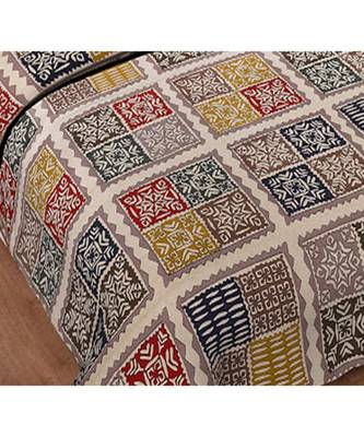 multicolor cotton abstract print bedsheet with pillow covers 3