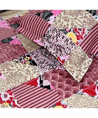 multicolor cotton abstract print bedsheet with pillow covers 3