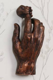 eCraftIndia Kid Hand Holding Parents Fingure DECORative Wall Hanging Figurine