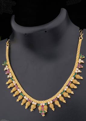 Gold agate necklaces 1